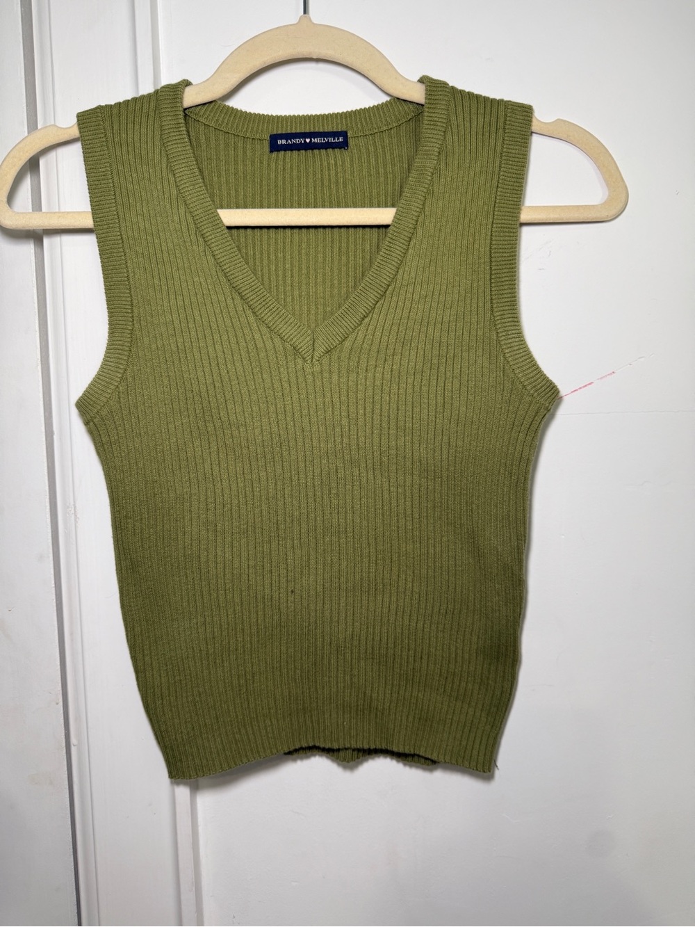 🌟 Brandy Melville Matcha Green Ribbed V-Neck Sweater Vest 🌟